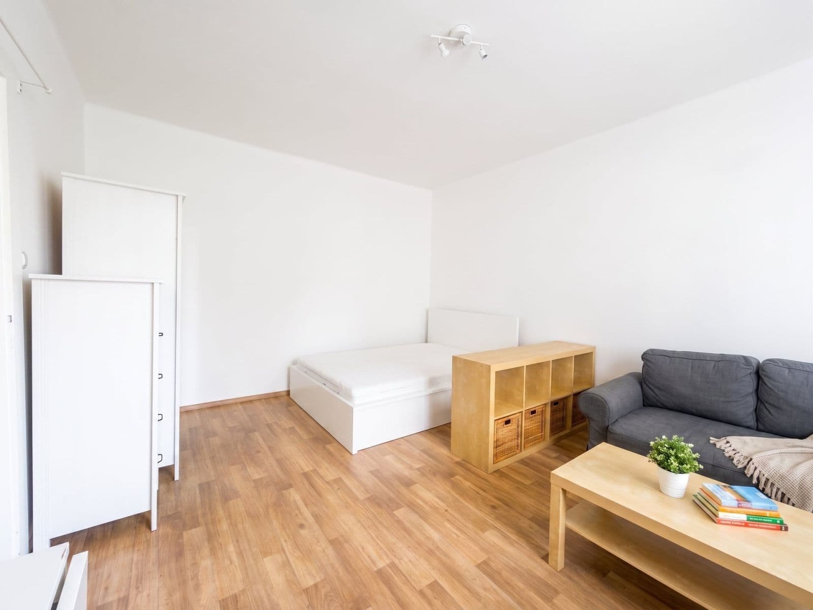 Studio flat to rent, 29 m², Jana Želivského, Prague, Prague Studio flat to rent, 29 m², Jana Želivského, Prague, Prague
