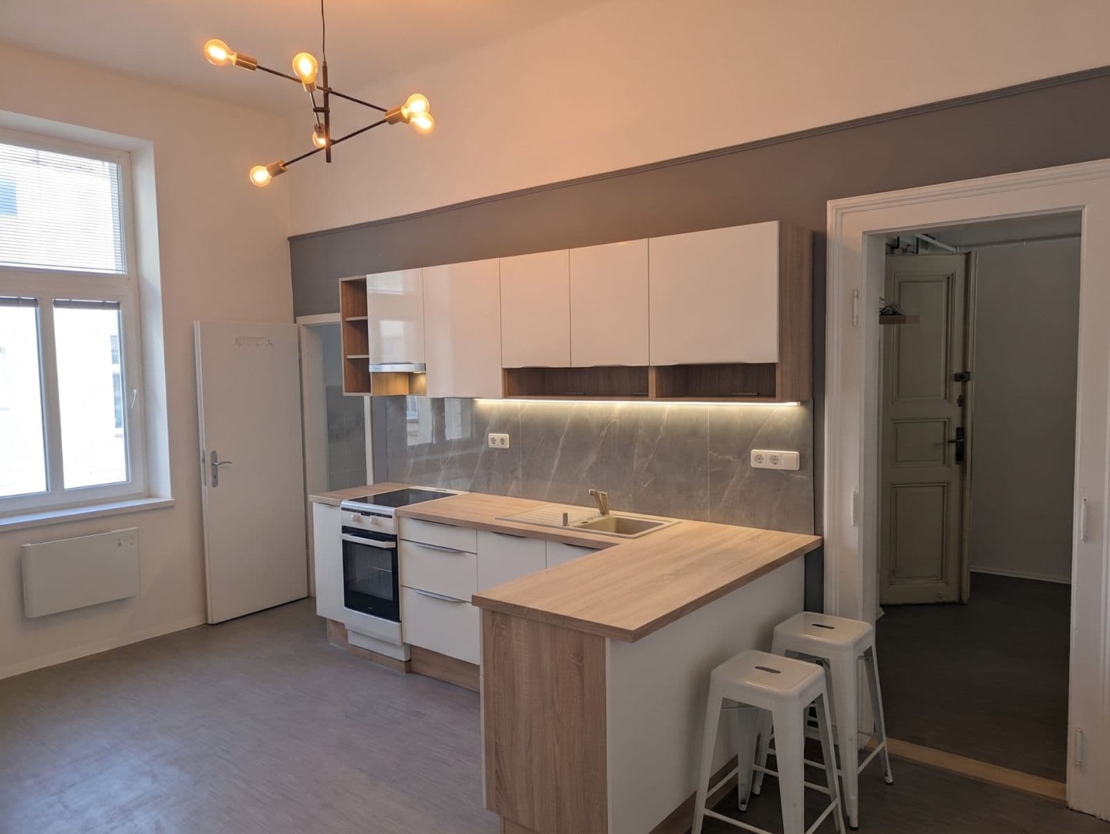 2 bedroom flat to rent, 77 m², Československé armády, Hradec Králové, Královéhradecký Region 2 bedroom flat to rent, 77 m², Československé armády, Hradec Králové, Královéhradecký Region