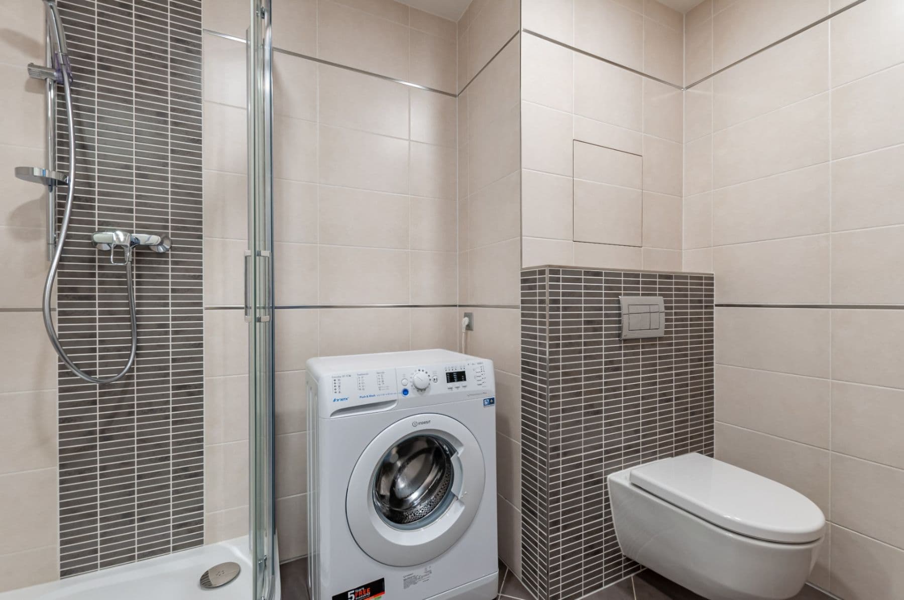 Studio flat to rent, 28 m², Bassova, Prague, Prague Studio flat to rent, 28 m², Bassova, Prague, Prague