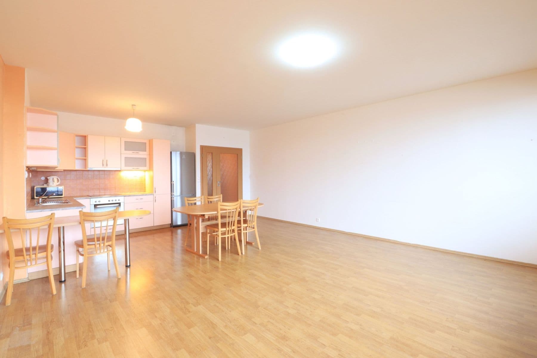 2 bedroom with open-plan kitchen flat to rent, 82 m², Symfonická, Prague, Prague 2 bedroom with open-plan kitchen flat to rent, 82 m², Symfonická, Prague, Prague