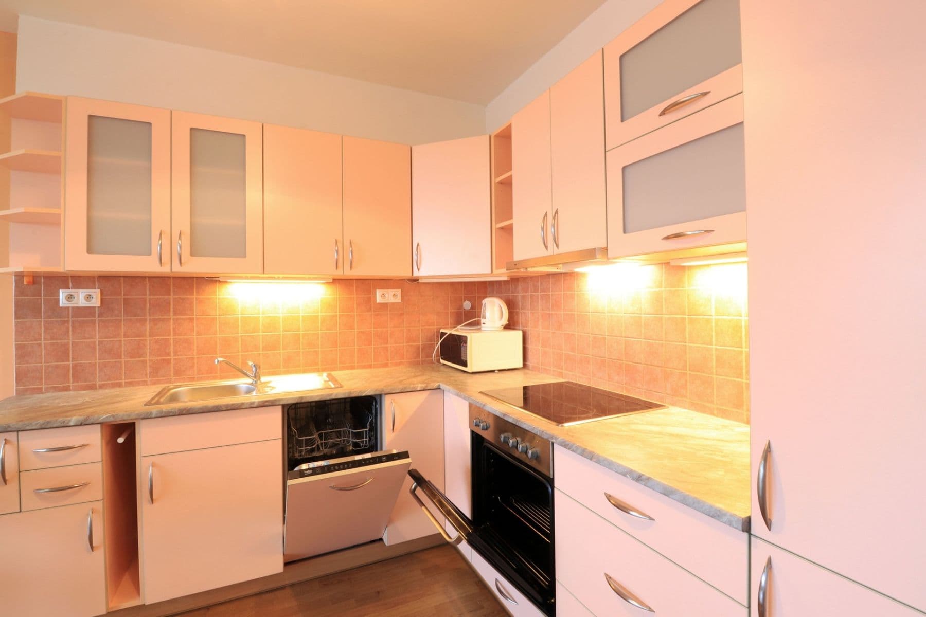 2 bedroom with open-plan kitchen flat to rent, 82 m², Symfonická, Prague, Prague 2 bedroom with open-plan kitchen flat to rent, 82 m², Symfonická, Prague, Prague