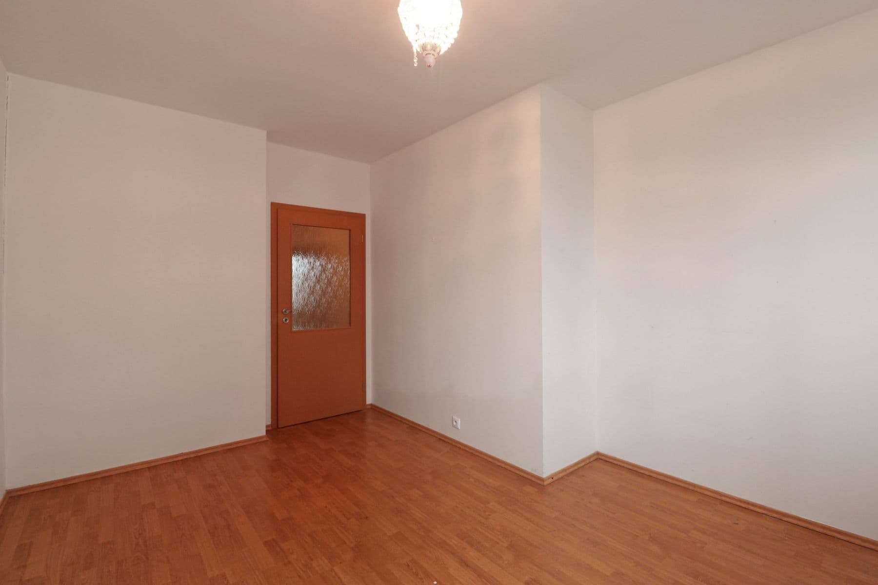 2 bedroom with open-plan kitchen flat to rent, 82 m², Symfonická, Prague, Prague 2 bedroom with open-plan kitchen flat to rent, 82 m², Symfonická, Prague, Prague