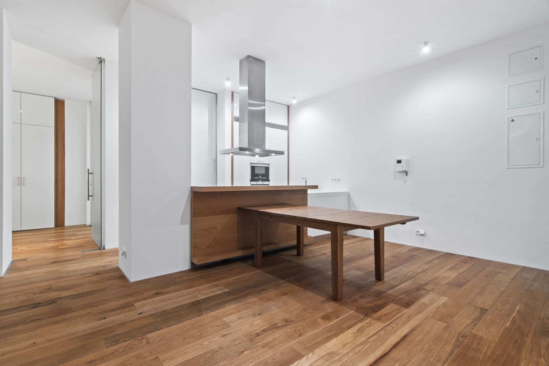 2 bedroom with open-plan kitchen flat to rent, 109 m², Laubova, Prague, Prague 2 bedroom with open-plan kitchen flat to rent, 109 m², Laubova, Prague, Prague
