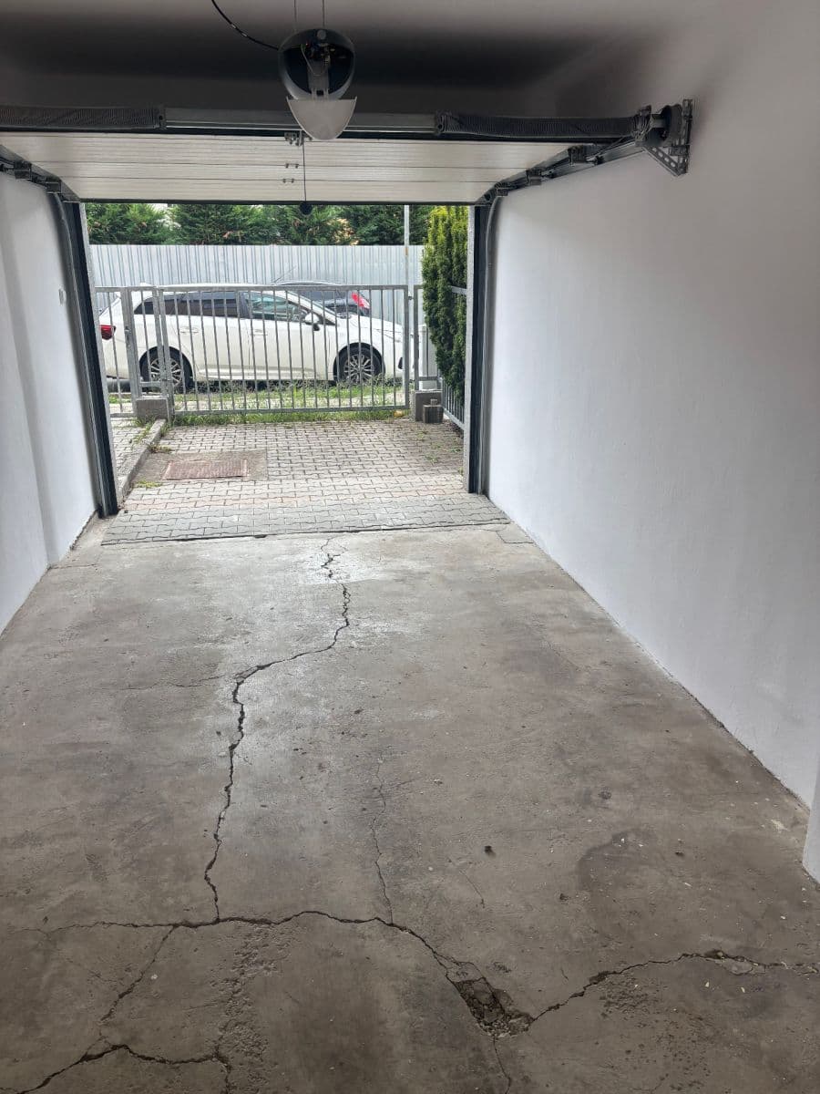 garage to rent, 20 m², Českobratrská, Olomouc, Olomoucký Region garage to rent, 20 m², Českobratrská, Olomouc, Olomoucký Region