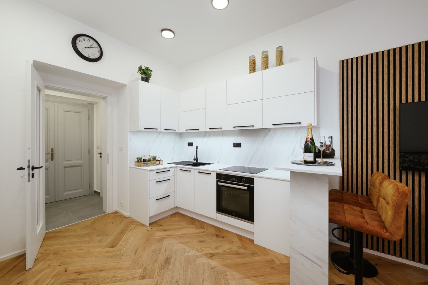 Studio flat for sale, 34 m², Orelská, Prague, Prague Studio flat for sale, 34 m², Orelská, Prague, Prague