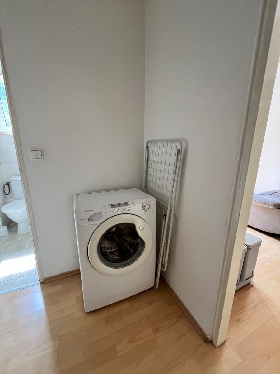 Small studio flat to rent, 23 m², Ohradní, Prague, Prague Small studio flat to rent, 23 m², Ohradní, Prague, Prague