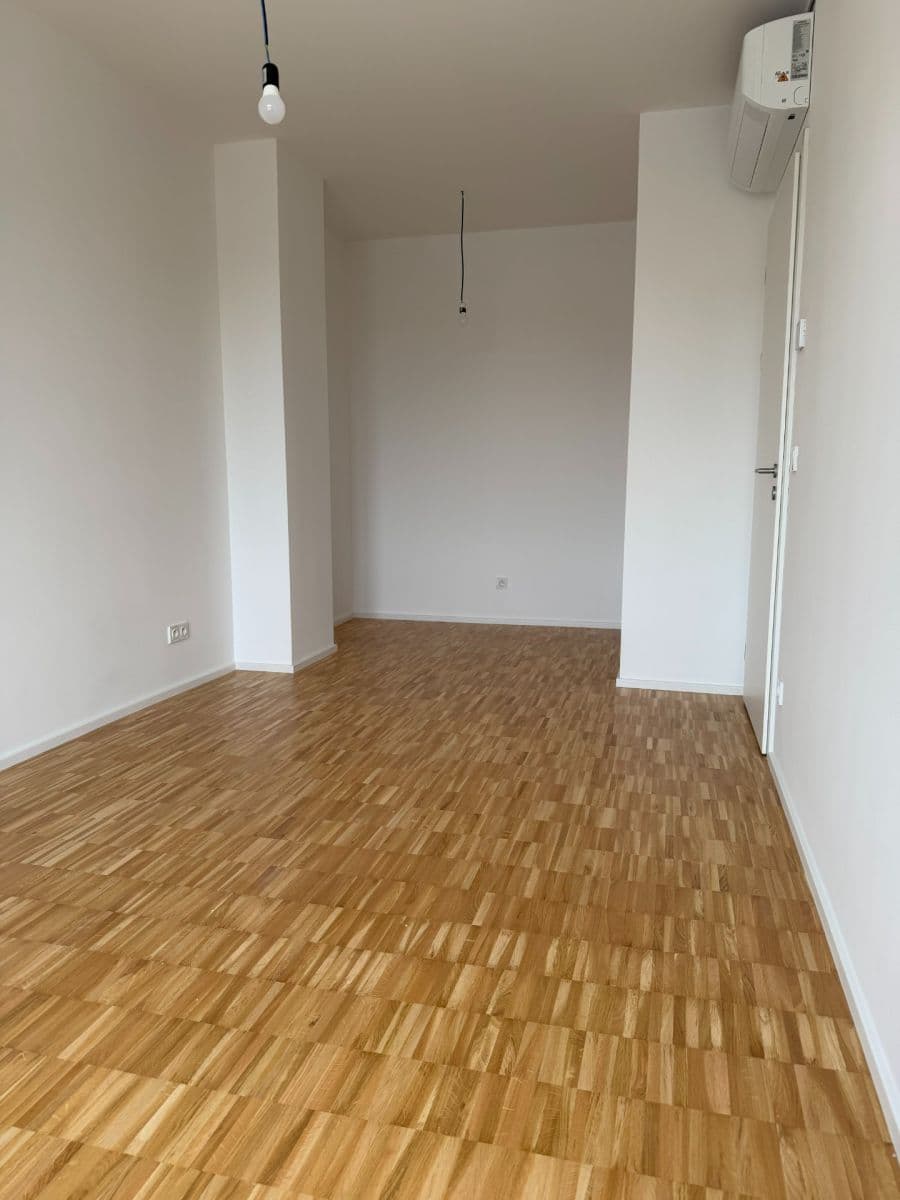 3 bedroom with open-plan kitchen flat to rent, 86 m², Prague, Prague 3 bedroom with open-plan kitchen flat to rent, 86 m², Prague, Prague
