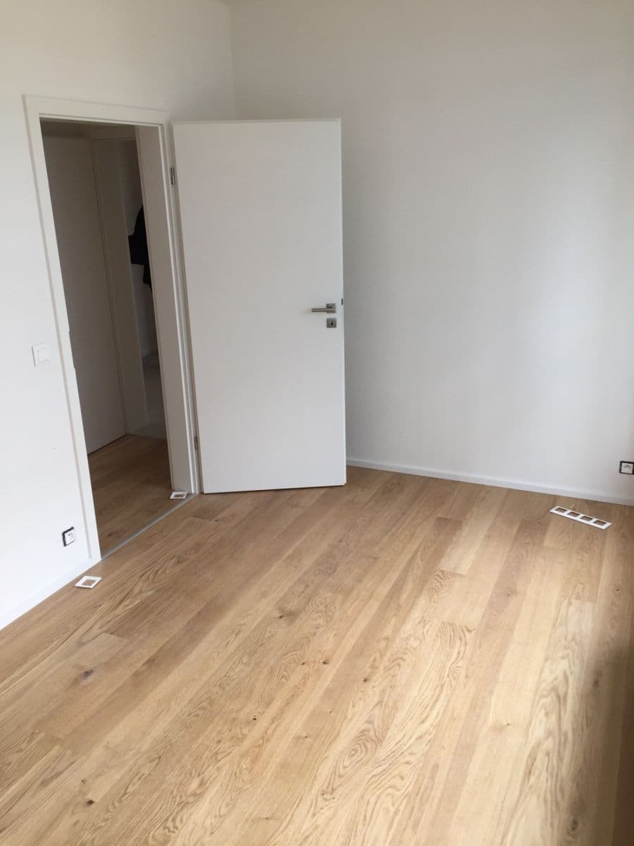 3 bedroom with open-plan kitchen flat to rent, 114 m², Altajská, Prague, Prague 3 bedroom with open-plan kitchen flat to rent, 114 m², Altajská, Prague, Prague
