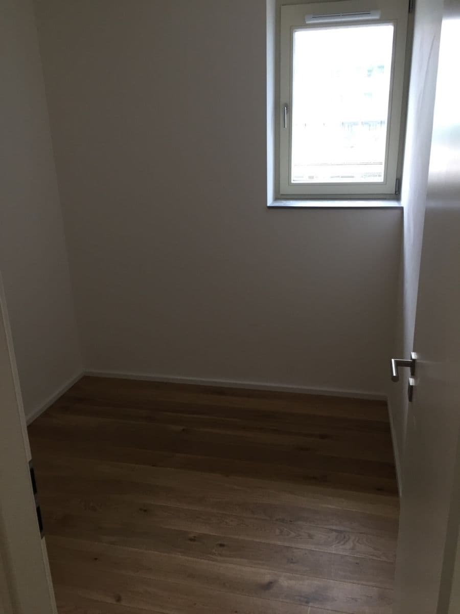 3 bedroom with open-plan kitchen flat to rent, 114 m², Altajská, Prague, Prague 3 bedroom with open-plan kitchen flat to rent, 114 m², Altajská, Prague, Prague