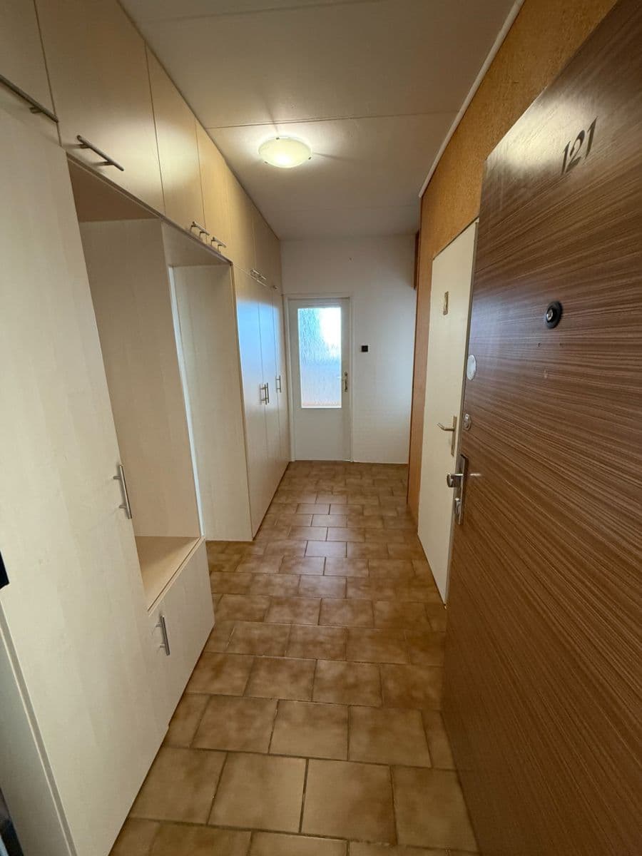2 bedroom with open-plan kitchen flat to rent, 62 m², Steinerova, Prague, Prague 2 bedroom with open-plan kitchen flat to rent, 62 m², Steinerova, Prague, Prague