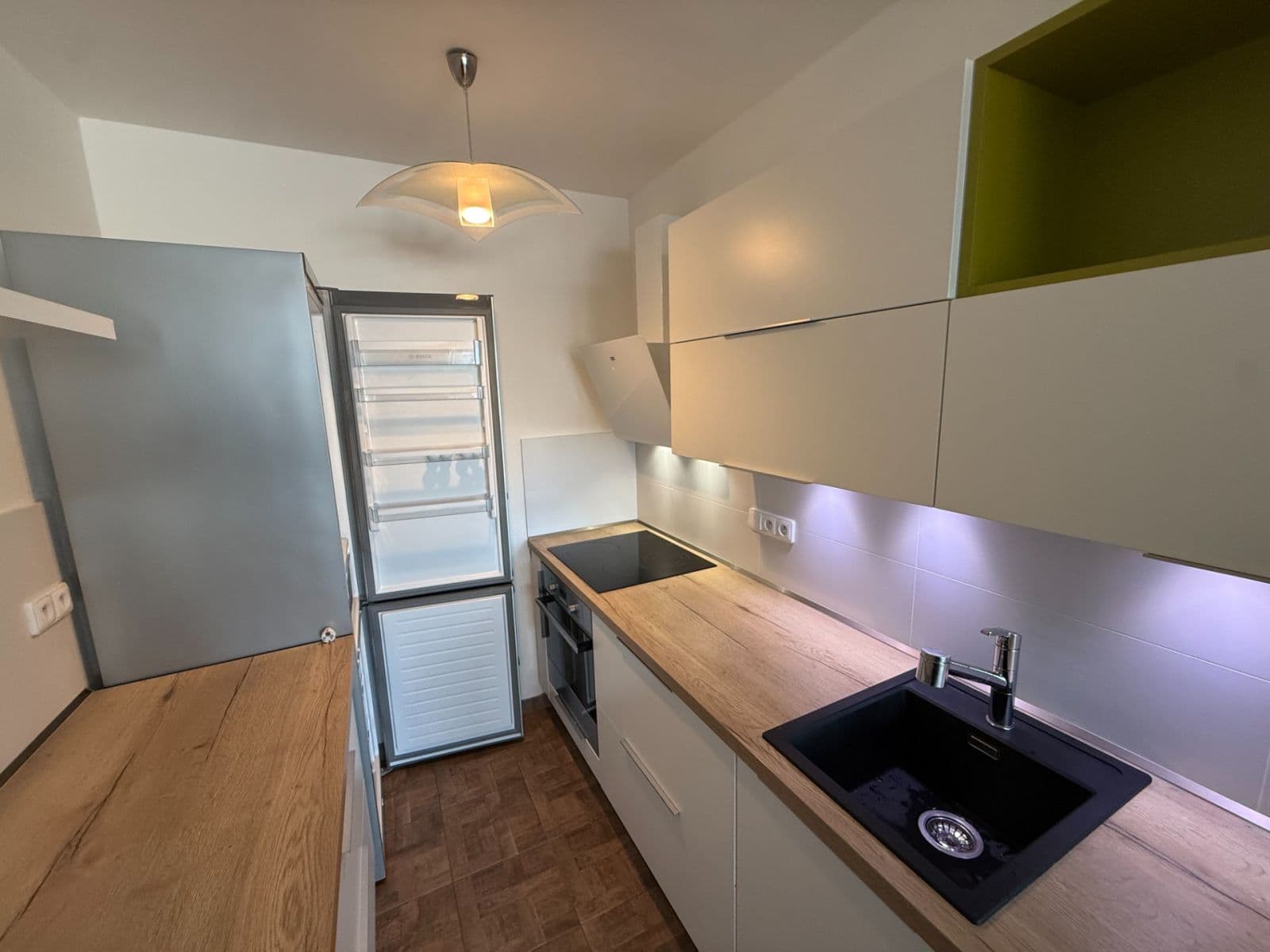 2 bedroom with open-plan kitchen flat to rent, 62 m², Steinerova, Prague, Prague 2 bedroom with open-plan kitchen flat to rent, 62 m², Steinerova, Prague, Prague