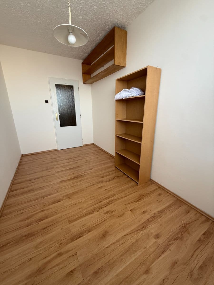 2 bedroom with open-plan kitchen flat to rent, 62 m², Steinerova, Prague, Prague 2 bedroom with open-plan kitchen flat to rent, 62 m², Steinerova, Prague, Prague