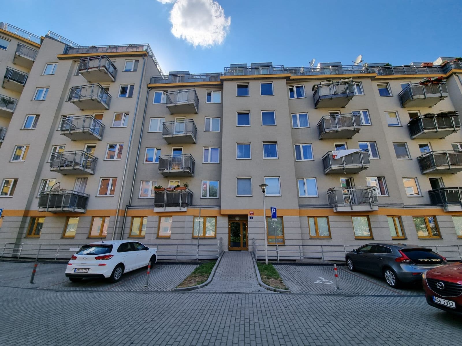 garage to rent, 13 m², Prague, Prague garage to rent, 13 m², Prague, Prague