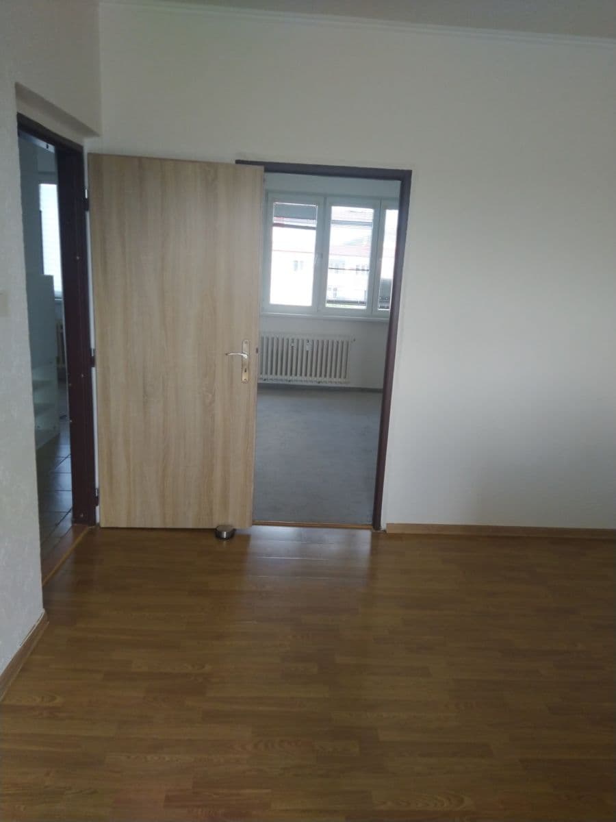 2 bedroom flat to rent, 55 m², Budovatelů, Karlovy Vary, Karlovarský Region 2 bedroom flat to rent, 55 m², Budovatelů, Karlovy Vary, Karlovarský Region