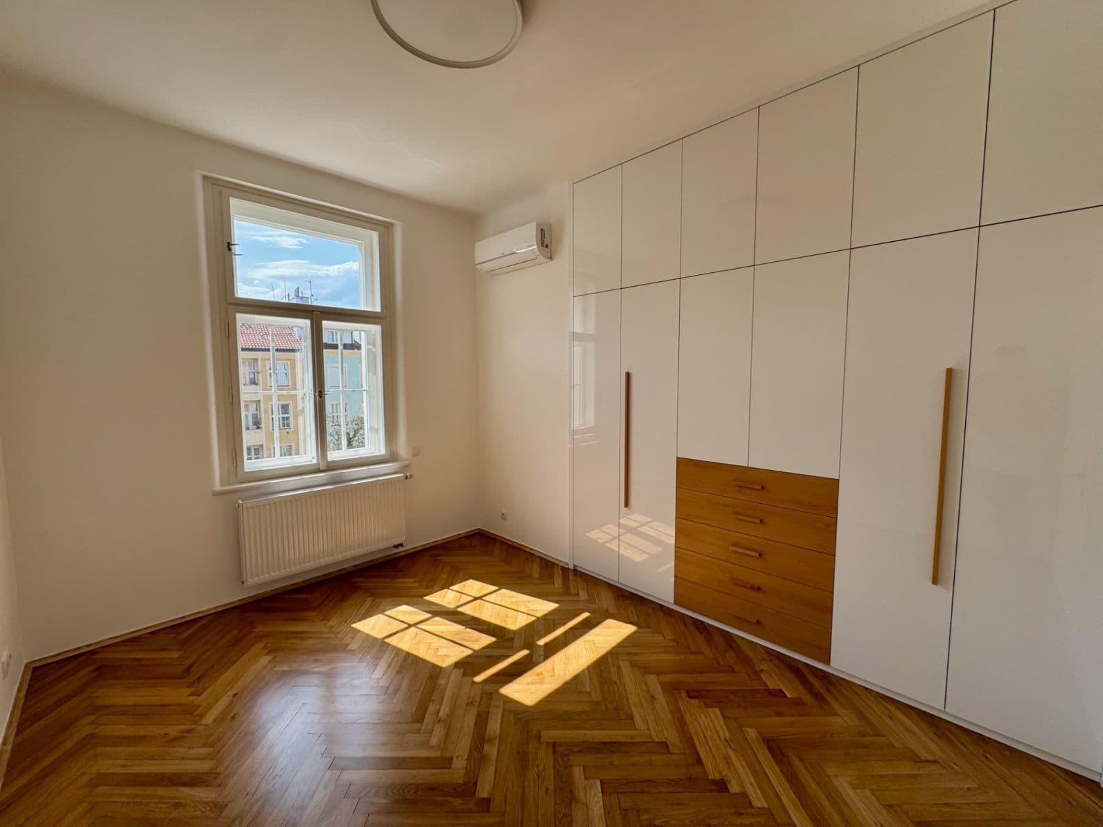 2 bedroom with open-plan kitchen flat to rent, 98 m², K Brusce, Prague, Prague 2 bedroom with open-plan kitchen flat to rent, 98 m², K Brusce, Prague, Prague