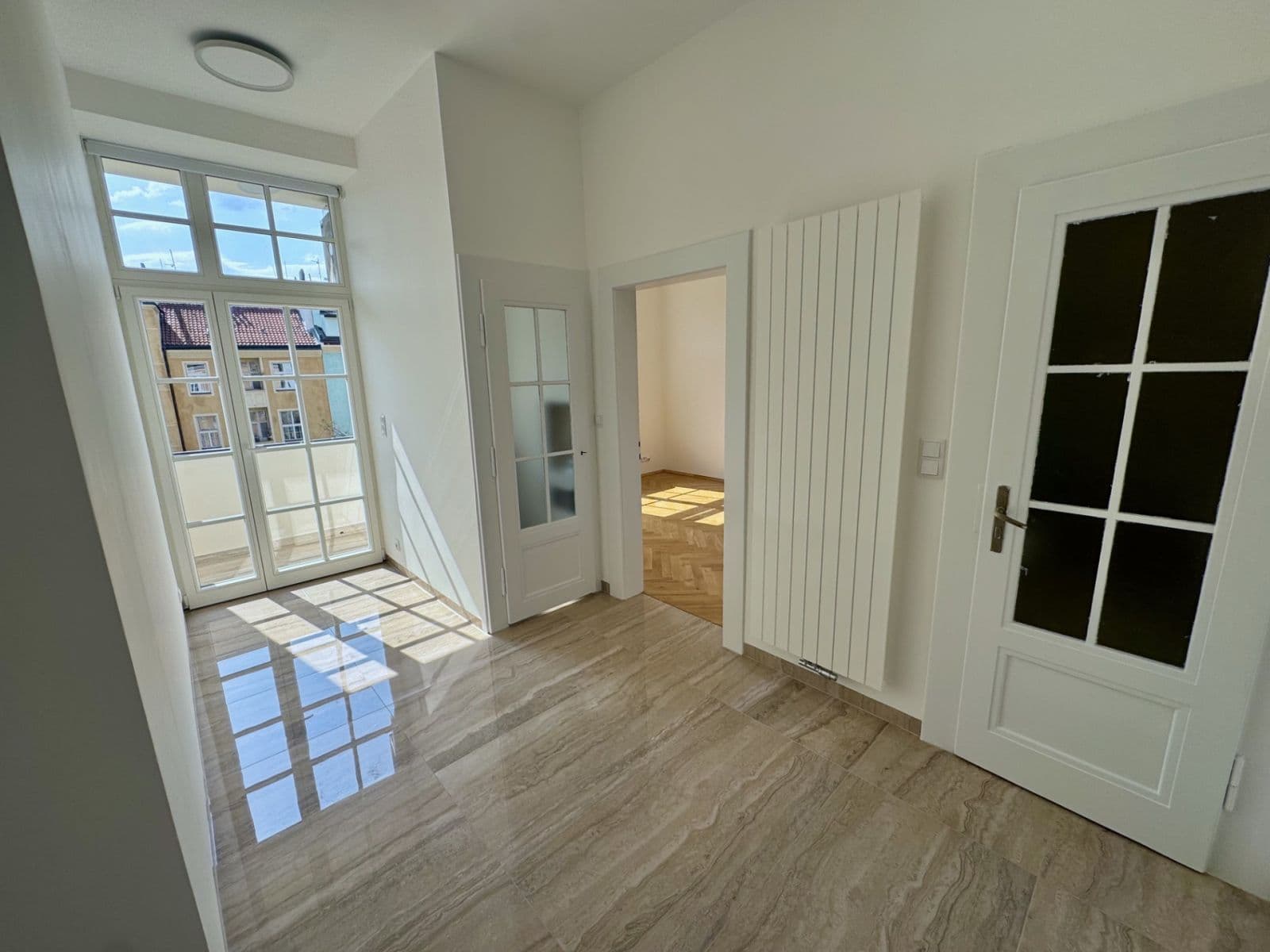2 bedroom with open-plan kitchen flat to rent, 98 m², K Brusce, Prague, Prague 2 bedroom with open-plan kitchen flat to rent, 98 m², K Brusce, Prague, Prague