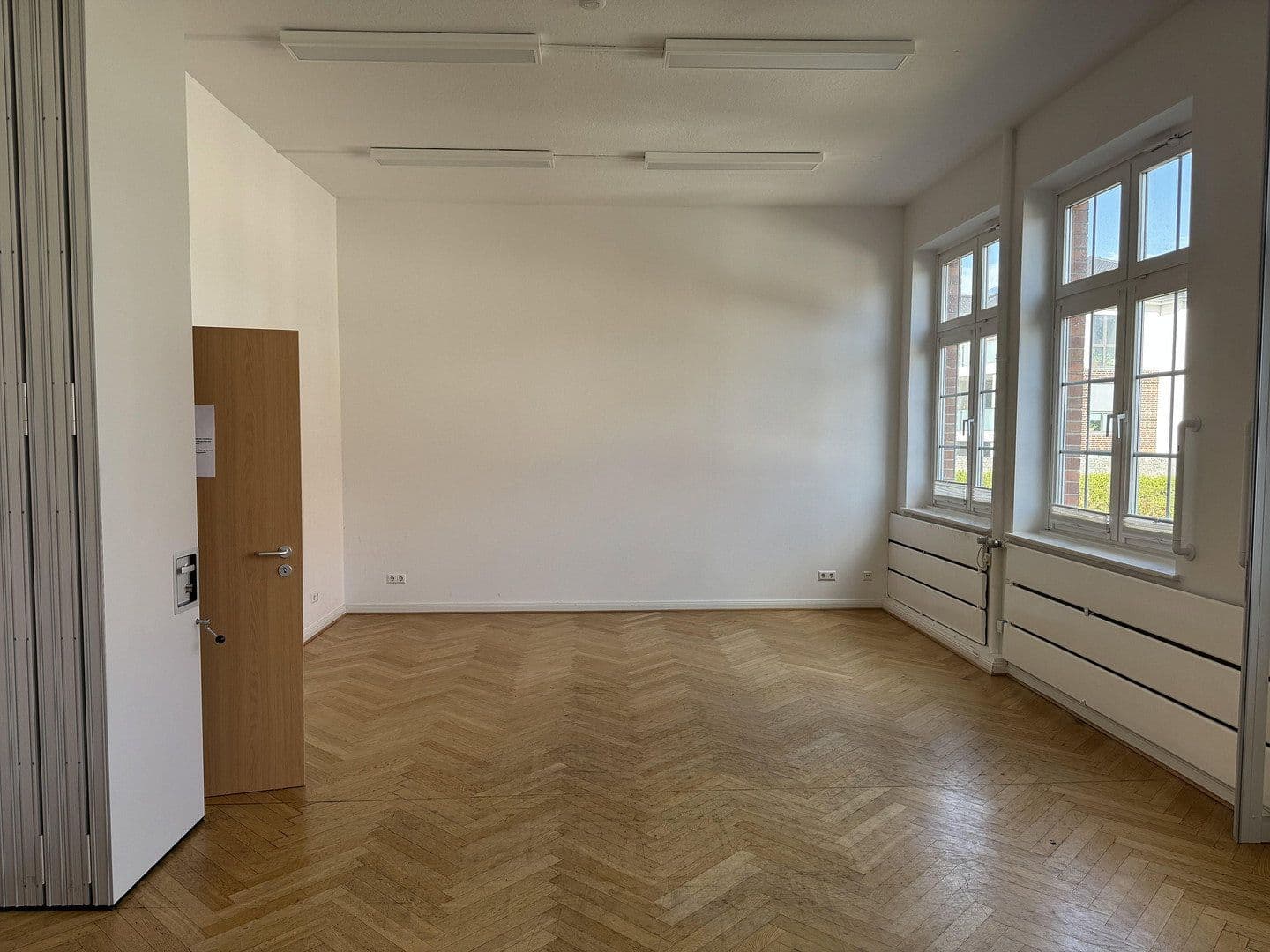 office to rent, 268 m², Leinstraße 56, Neustadt am Rübenberge, Lower Saxony office to rent, 268 m², Leinstraße 56, Neustadt am Rübenberge, Lower Saxony