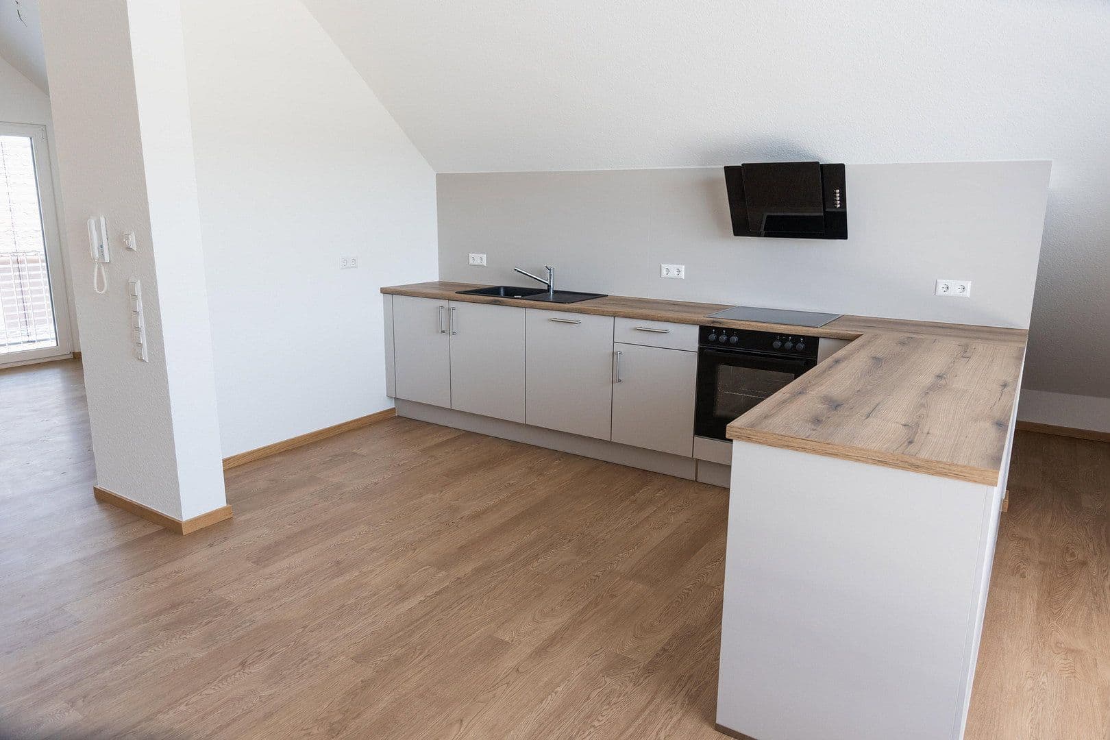 4 bedroom with open-plan kitchen flat to rent, 132 m², Uhlandstraße 25, Bodelshausen, Baden-Württemberg 4 bedroom with open-plan kitchen flat to rent, 132 m², Uhlandstraße 25, Bodelshausen, Baden-Württemberg