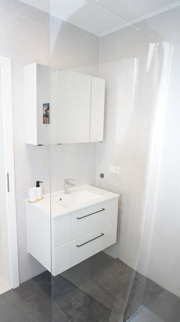 2 bedroom flat to rent, 64 m², Leverkusen, North Rhine-Westphalia 2 bedroom flat to rent, 64 m², Leverkusen, North Rhine-Westphalia