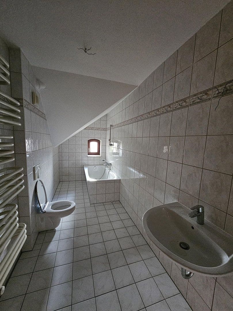 3 bedroom flat to rent, 96 m², Kitscherstr.10, Crimmitschau, Saxony 3 bedroom flat to rent, 96 m², Kitscherstr.10, Crimmitschau, Saxony