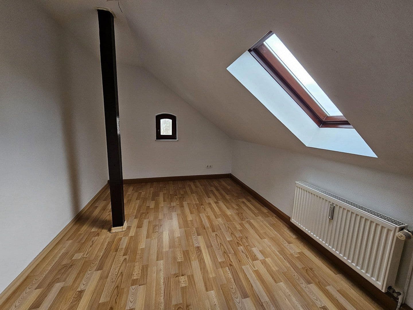 3 bedroom flat to rent, 96 m², Kitscherstr.10, Crimmitschau, Saxony 3 bedroom flat to rent, 96 m², Kitscherstr.10, Crimmitschau, Saxony
