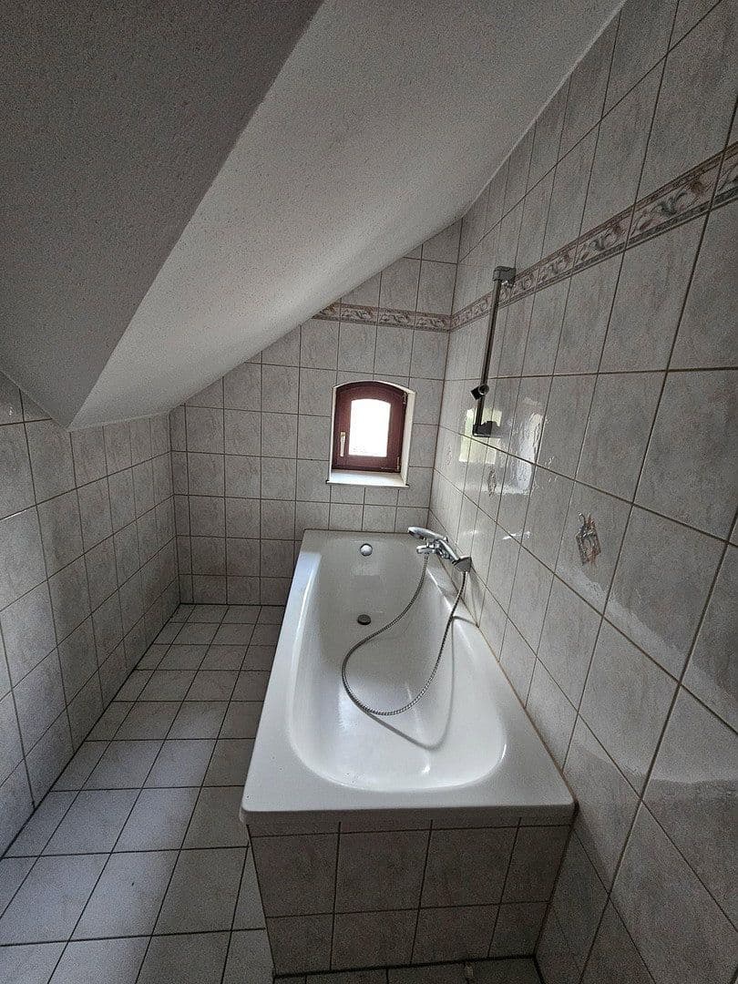3 bedroom flat to rent, 96 m², Kitscherstr.10, Crimmitschau, Saxony 3 bedroom flat to rent, 96 m², Kitscherstr.10, Crimmitschau, Saxony