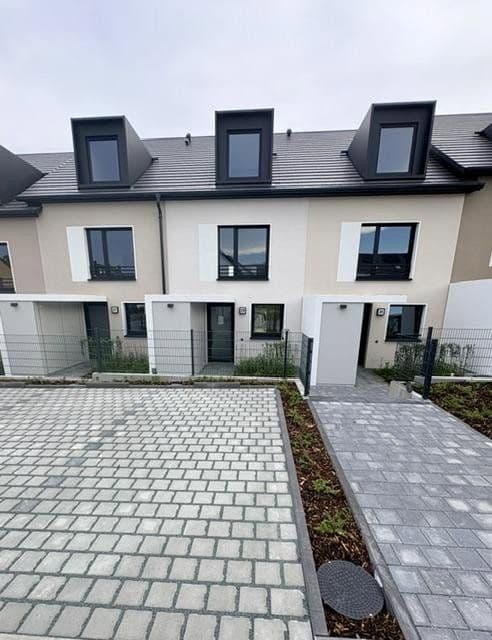 house to rent, 145 m², Lilienstrasse 29., Stein, Bavaria house to rent, 145 m², Lilienstrasse 29., Stein, Bavaria