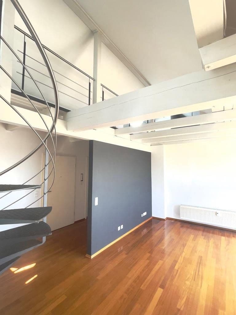 2 bedroom with open-plan kitchen flat to rent, 110 m², Aalen, Baden-Württemberg 2 bedroom with open-plan kitchen flat to rent, 110 m², Aalen, Baden-Württemberg