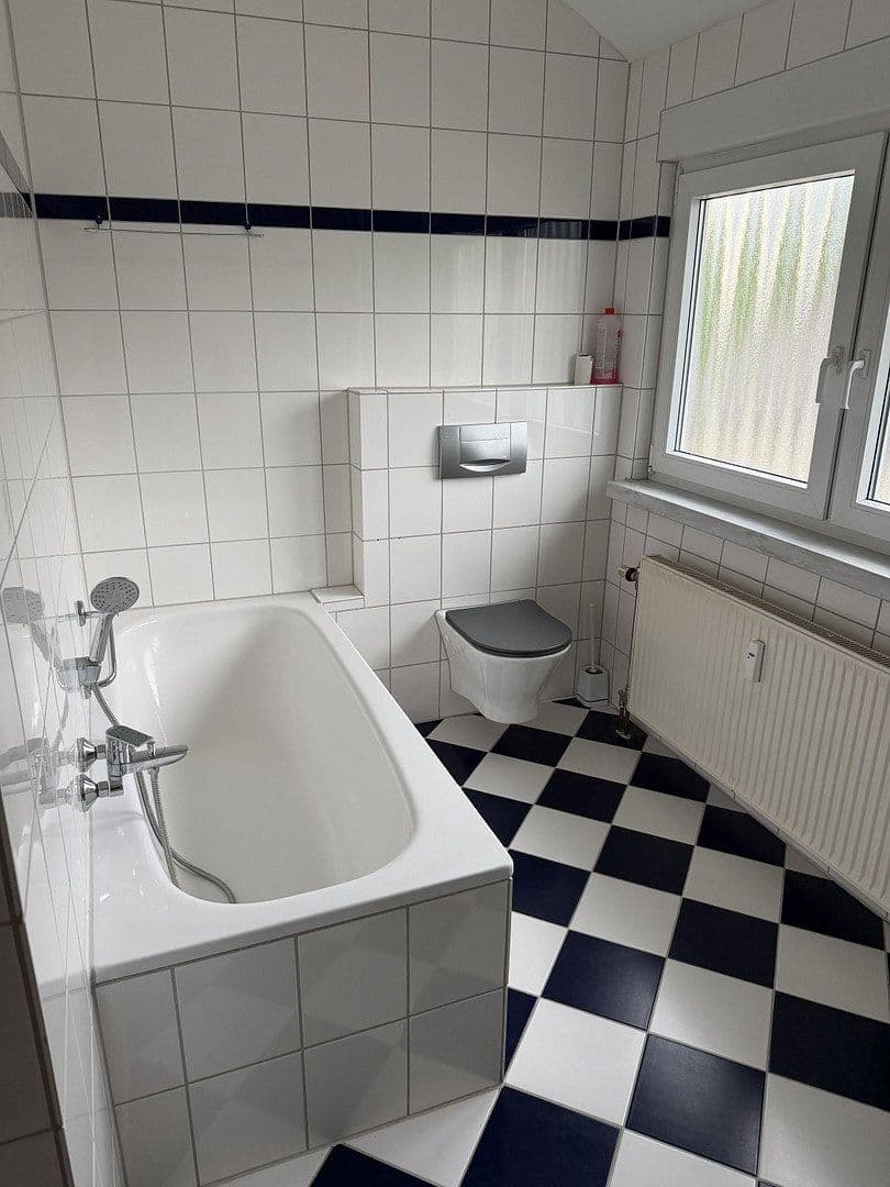 4 bedroom with open-plan kitchen flat to rent, 97 m², Wiesloch, Baden-Württemberg 4 bedroom with open-plan kitchen flat to rent, 97 m², Wiesloch, Baden-Württemberg