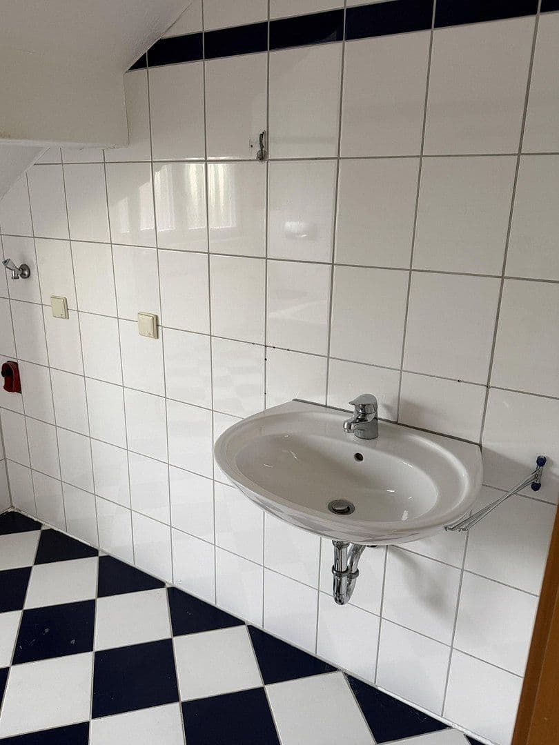 4 bedroom with open-plan kitchen flat to rent, 97 m², Wiesloch, Baden-Württemberg 4 bedroom with open-plan kitchen flat to rent, 97 m², Wiesloch, Baden-Württemberg