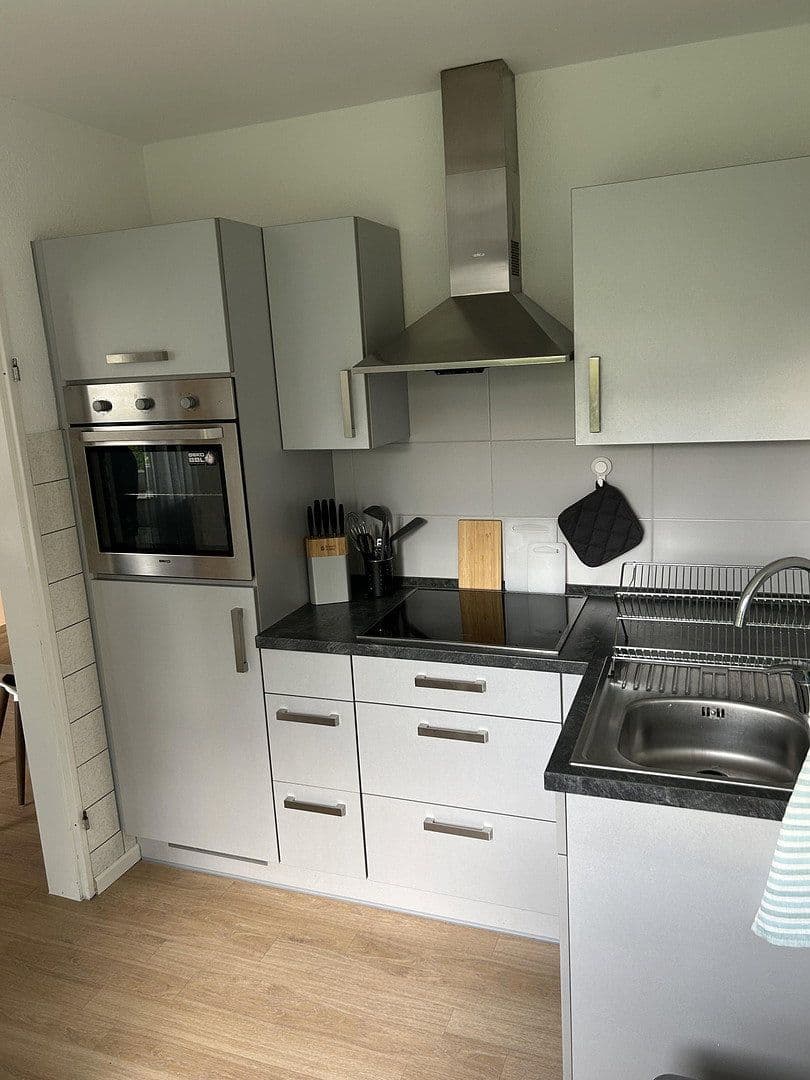 1 bedroom flat to rent, 36 m², Grefrather Weg 89, Neuss, North Rhine-Westphalia 1 bedroom flat to rent, 36 m², Grefrather Weg 89, Neuss, North Rhine-Westphalia