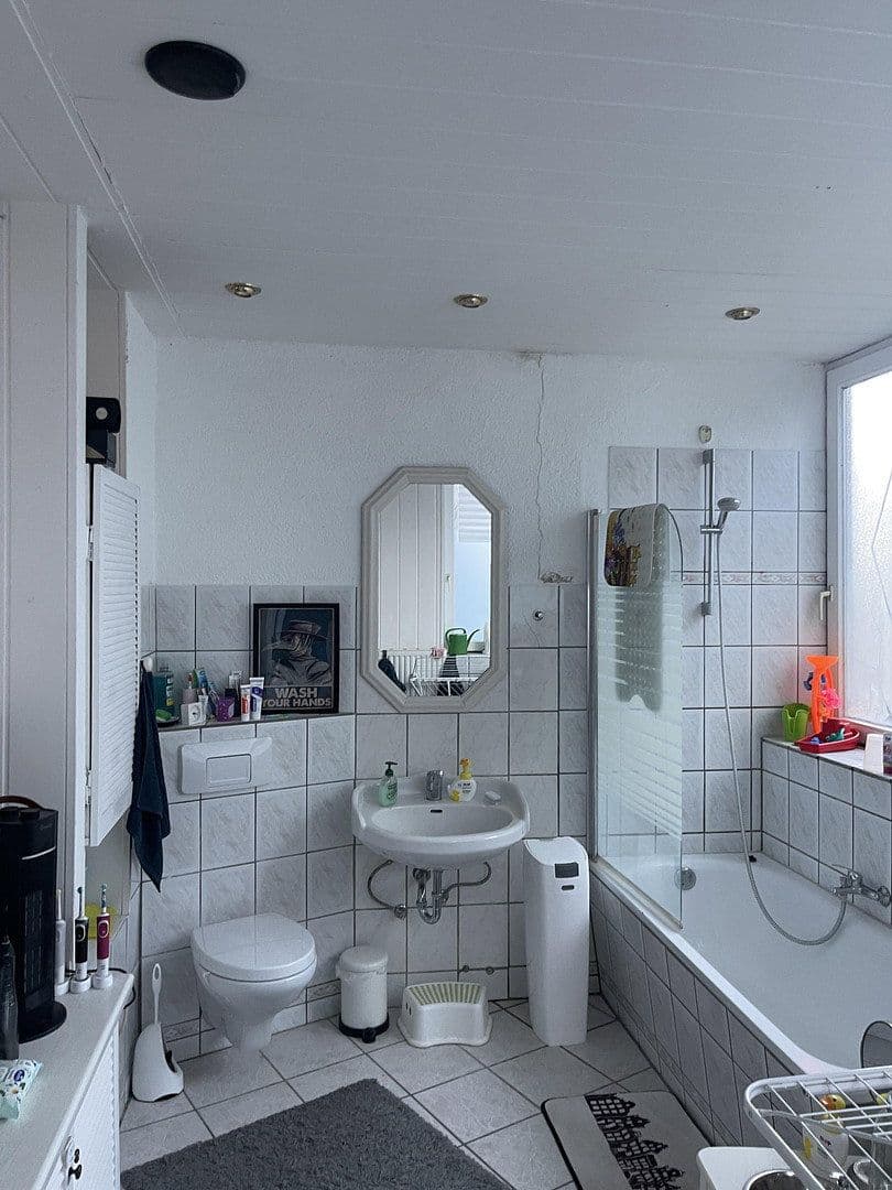 3 bedroom flat to rent, 79 m², Holtenauer Straße 240, Kiel, Schleswig-Holstein 3 bedroom flat to rent, 79 m², Holtenauer Straße 240, Kiel, Schleswig-Holstein