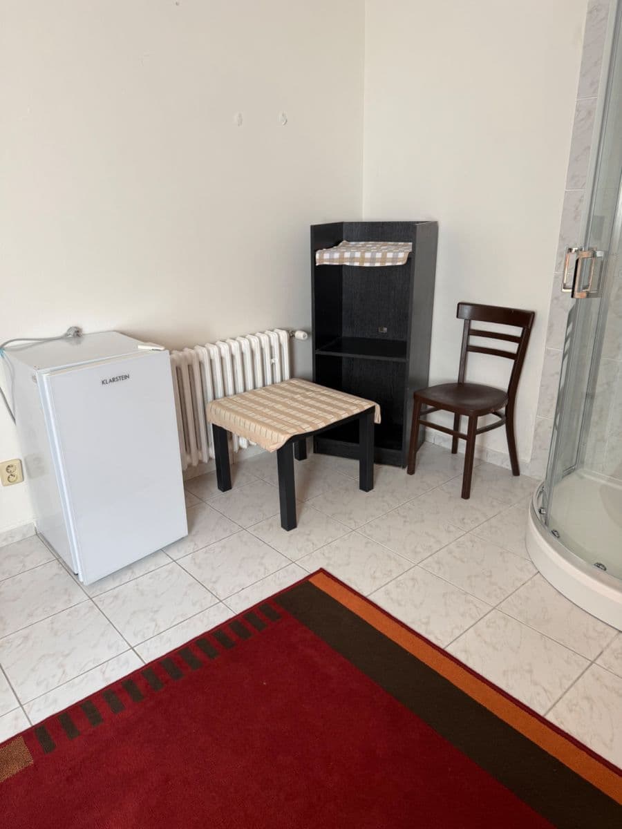 Studio flat to rent, 18 m², V Podlískách, Braškov, Středočeský Region Studio flat to rent, 18 m², V Podlískách, Braškov, Středočeský Region