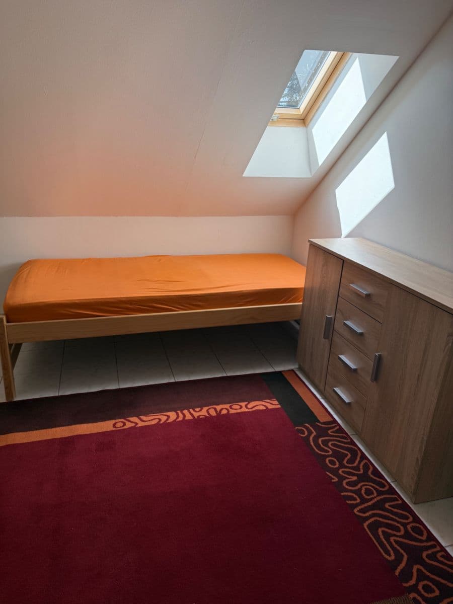 Studio flat to rent, 18 m², V Podlískách, Braškov, Středočeský Region Studio flat to rent, 18 m², V Podlískách, Braškov, Středočeský Region