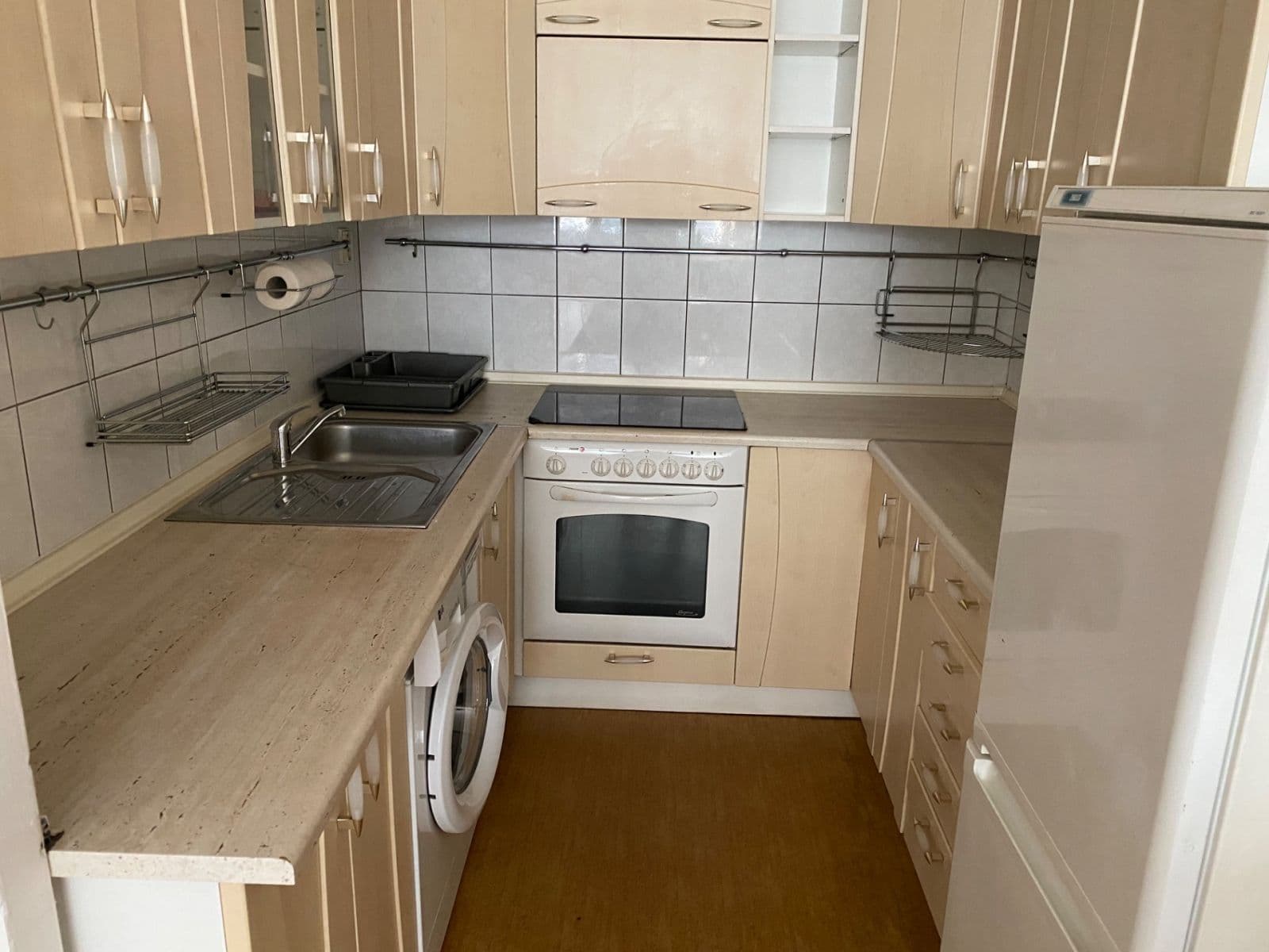 1 bedroom with open-plan kitchen flat to rent, 43 m², Hrdličkova, Prague, Prague 1 bedroom with open-plan kitchen flat to rent, 43 m², Hrdličkova, Prague, Prague