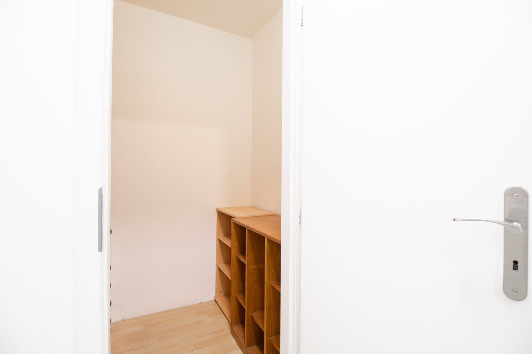 2 bedroom with open-plan kitchen flat to rent, 65 m², Bazovského, Prague, Prague 2 bedroom with open-plan kitchen flat to rent, 65 m², Bazovského, Prague, Prague