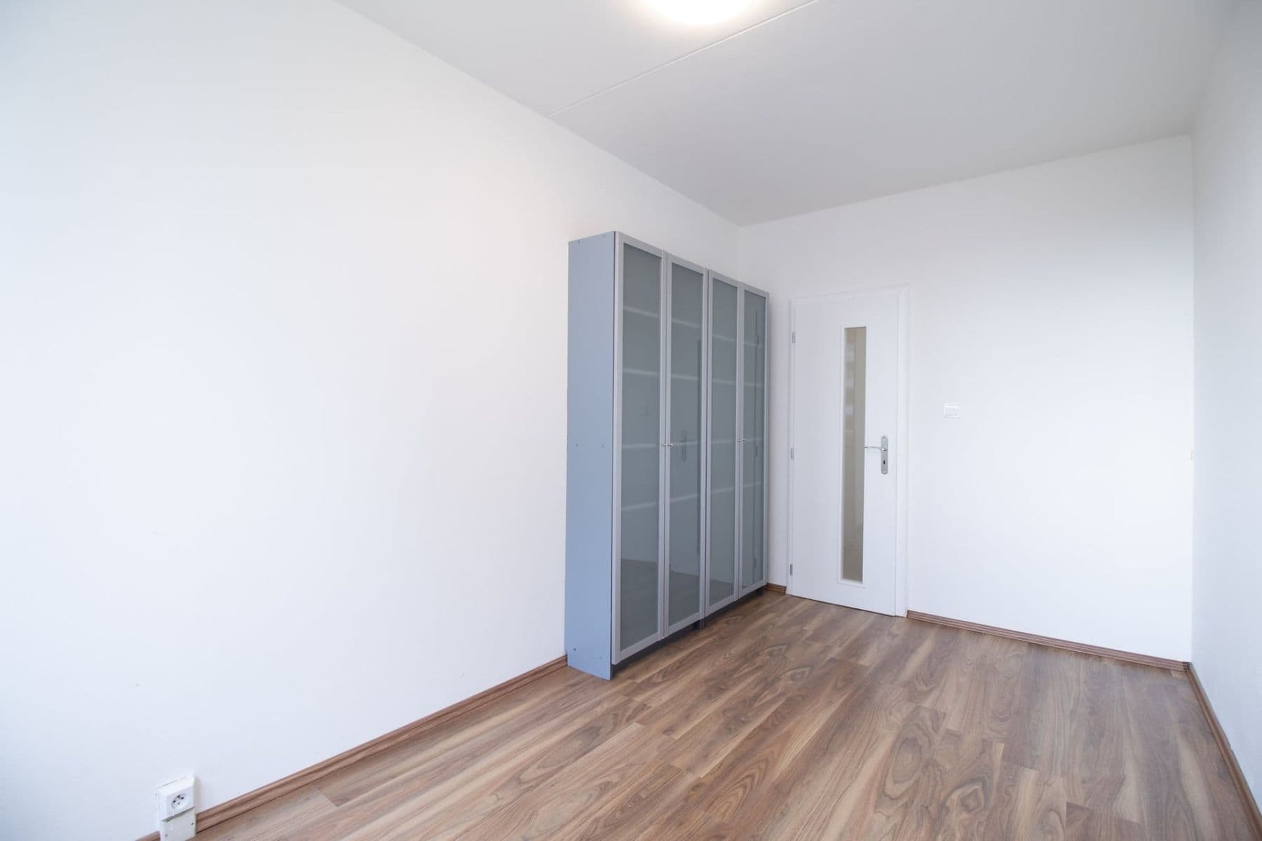 2 bedroom with open-plan kitchen flat to rent, 65 m², Bazovského, Prague, Prague 2 bedroom with open-plan kitchen flat to rent, 65 m², Bazovského, Prague, Prague