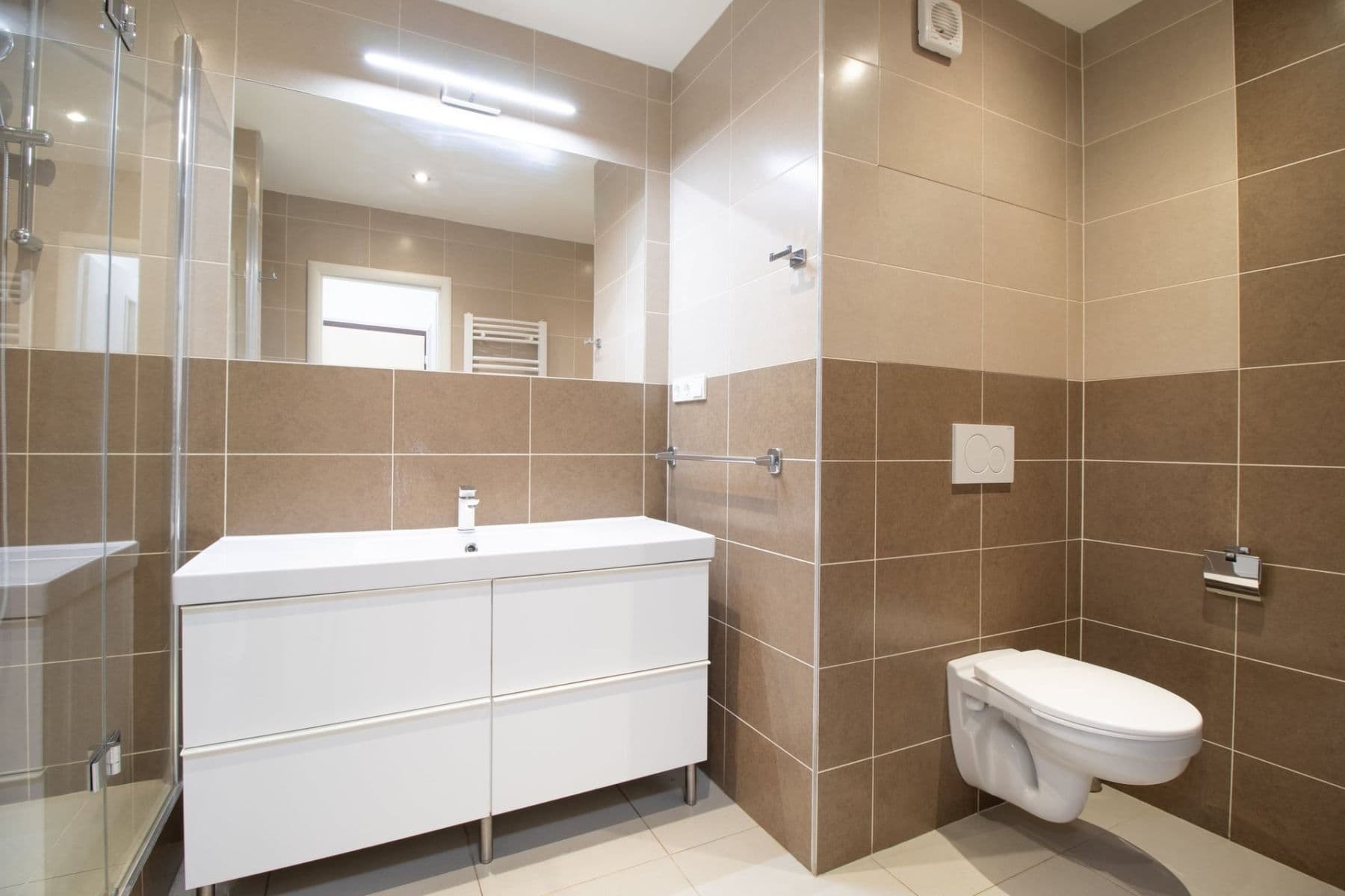 2 bedroom with open-plan kitchen flat to rent, 65 m², Bazovského, Prague, Prague 2 bedroom with open-plan kitchen flat to rent, 65 m², Bazovského, Prague, Prague
