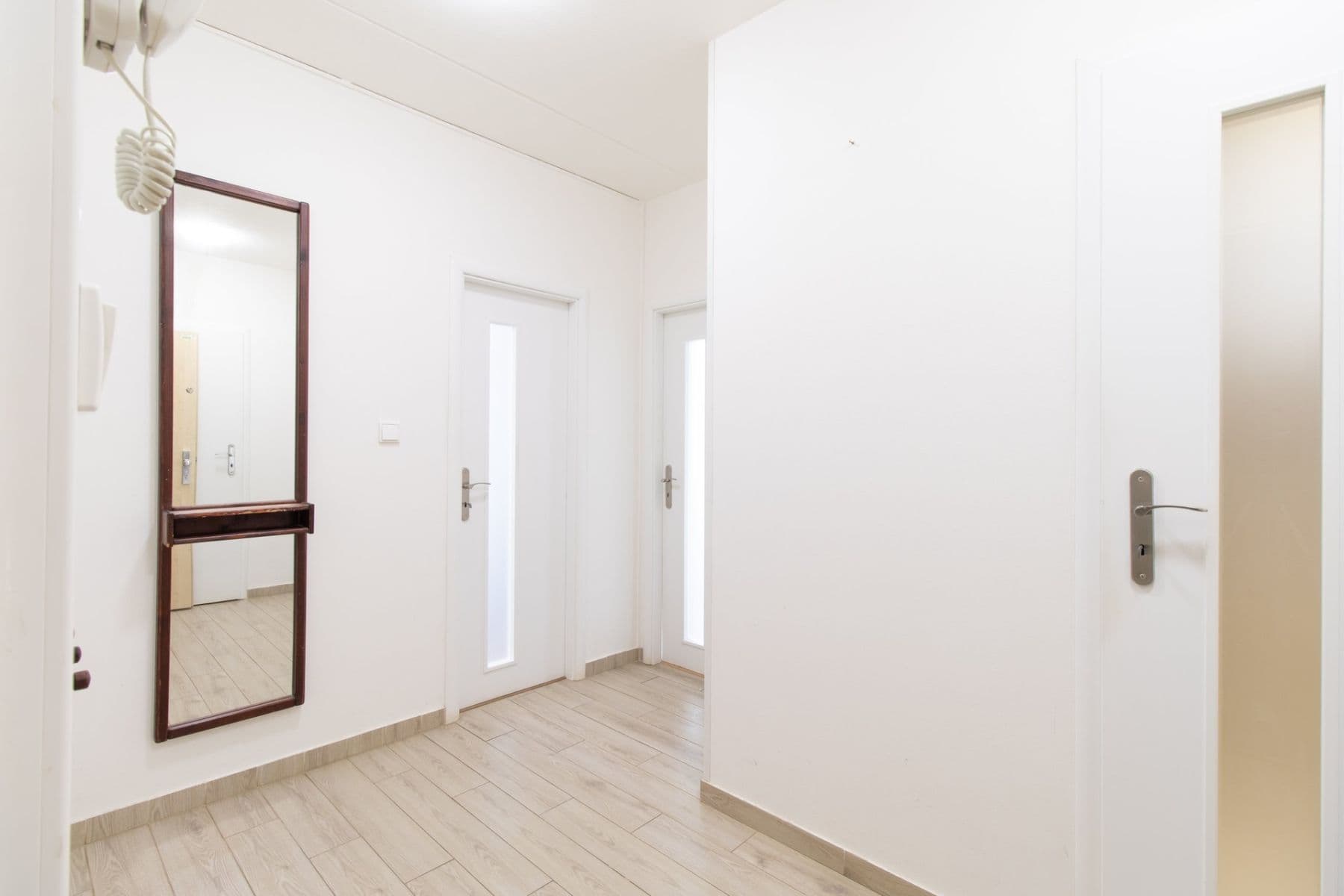 2 bedroom with open-plan kitchen flat to rent, 65 m², Bazovského, Prague, Prague 2 bedroom with open-plan kitchen flat to rent, 65 m², Bazovského, Prague, Prague