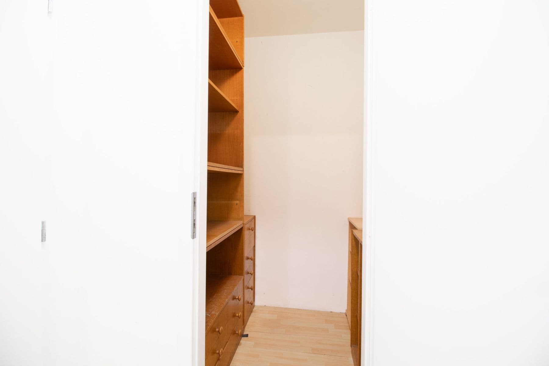 2 bedroom with open-plan kitchen flat to rent, 65 m², Bazovského, Prague, Prague 2 bedroom with open-plan kitchen flat to rent, 65 m², Bazovského, Prague, Prague