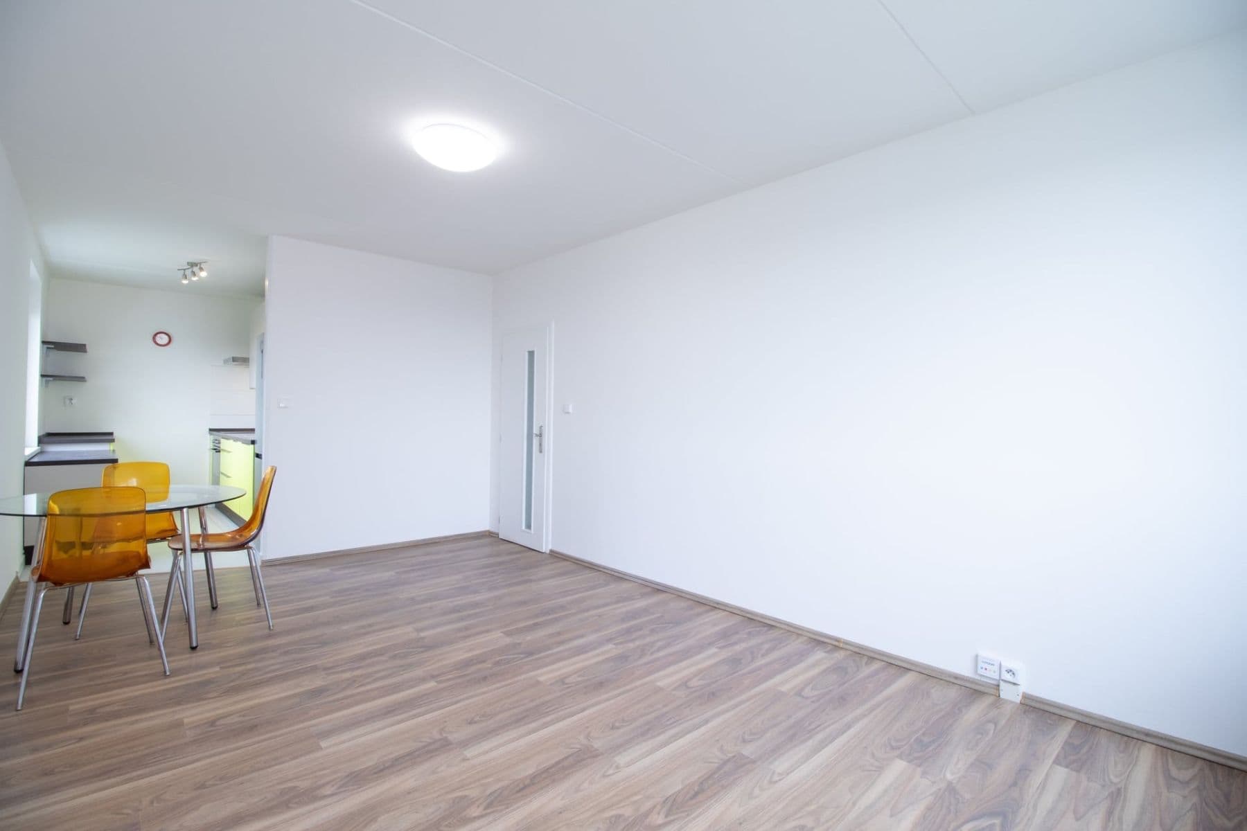 2 bedroom with open-plan kitchen flat to rent, 65 m², Bazovského, Prague, Prague 2 bedroom with open-plan kitchen flat to rent, 65 m², Bazovského, Prague, Prague