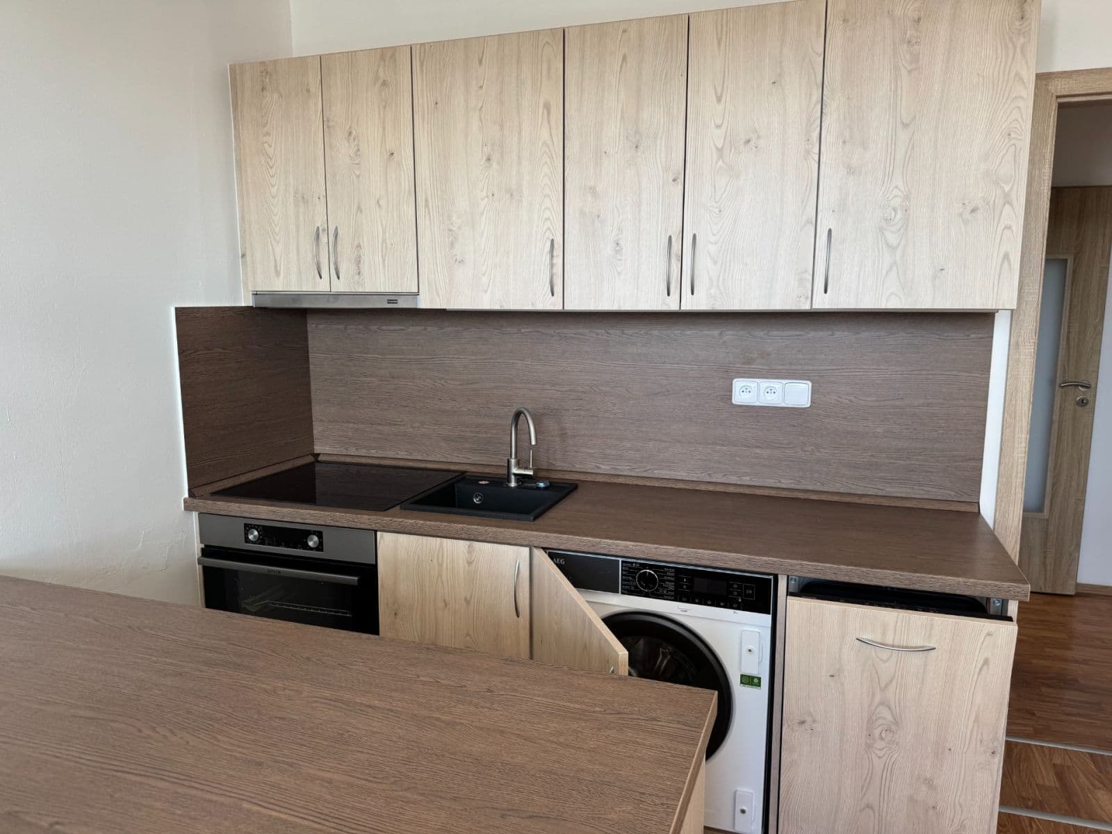 1 bedroom with open-plan kitchen flat to rent, 43 m², Revoluční, Litoměřice, Ústecký Region 1 bedroom with open-plan kitchen flat to rent, 43 m², Revoluční, Litoměřice, Ústecký Region
