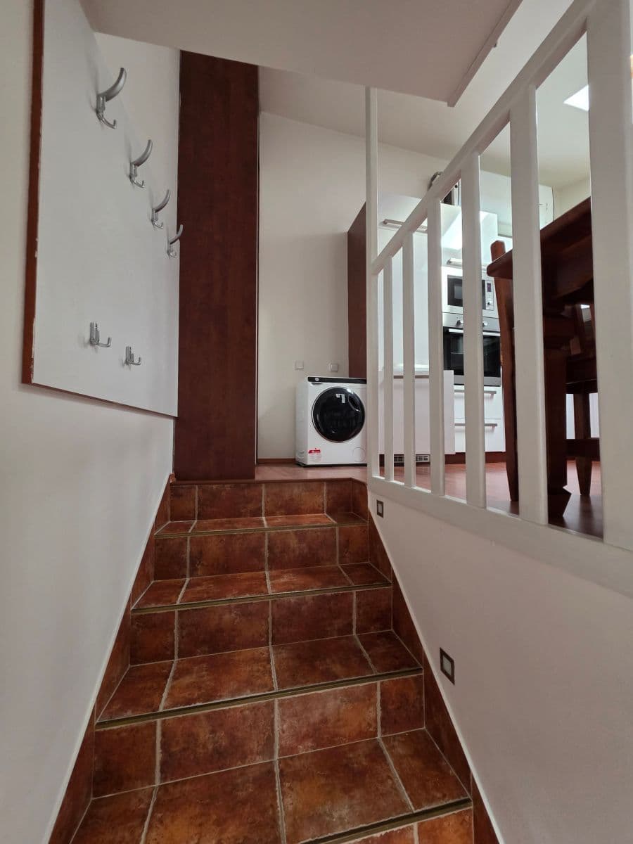 1 bedroom with open-plan kitchen flat to rent, 38 m², Na Vinohradu, Prague, Prague 1 bedroom with open-plan kitchen flat to rent, 38 m², Na Vinohradu, Prague, Prague