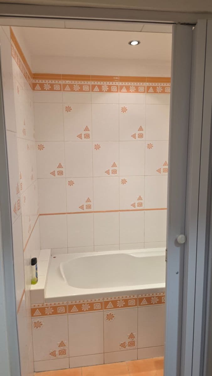 Studio flat to rent, 24 m², Křížová, Prague, Prague Studio flat to rent, 24 m², Křížová, Prague, Prague