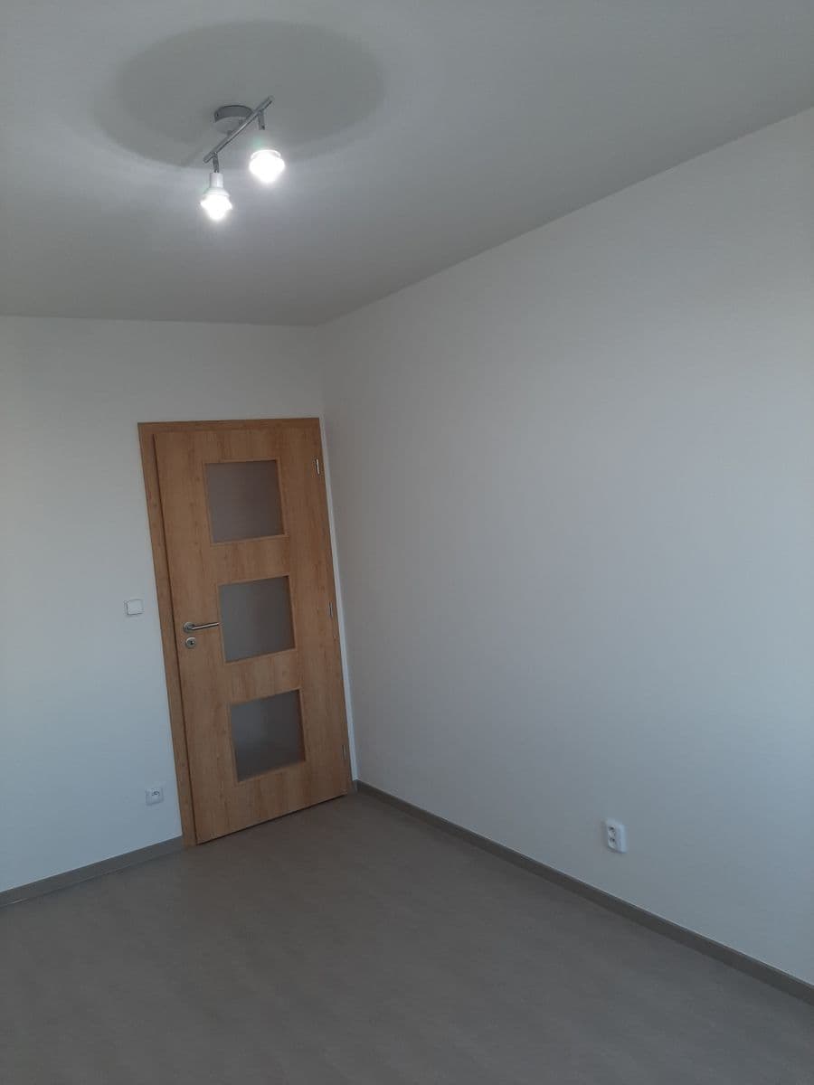 1 bedroom with open-plan kitchen flat to rent, 42 m², Stankovského, Čelákovice, Středočeský Region 1 bedroom with open-plan kitchen flat to rent, 42 m², Stankovského, Čelákovice, Středočeský Region