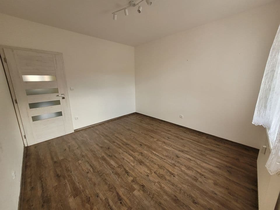 2 bedroom with open-plan kitchen flat to rent, 86 m², Pod Koželuhy, Jičín, Královéhradecký Region 2 bedroom with open-plan kitchen flat to rent, 86 m², Pod Koželuhy, Jičín, Královéhradecký Region