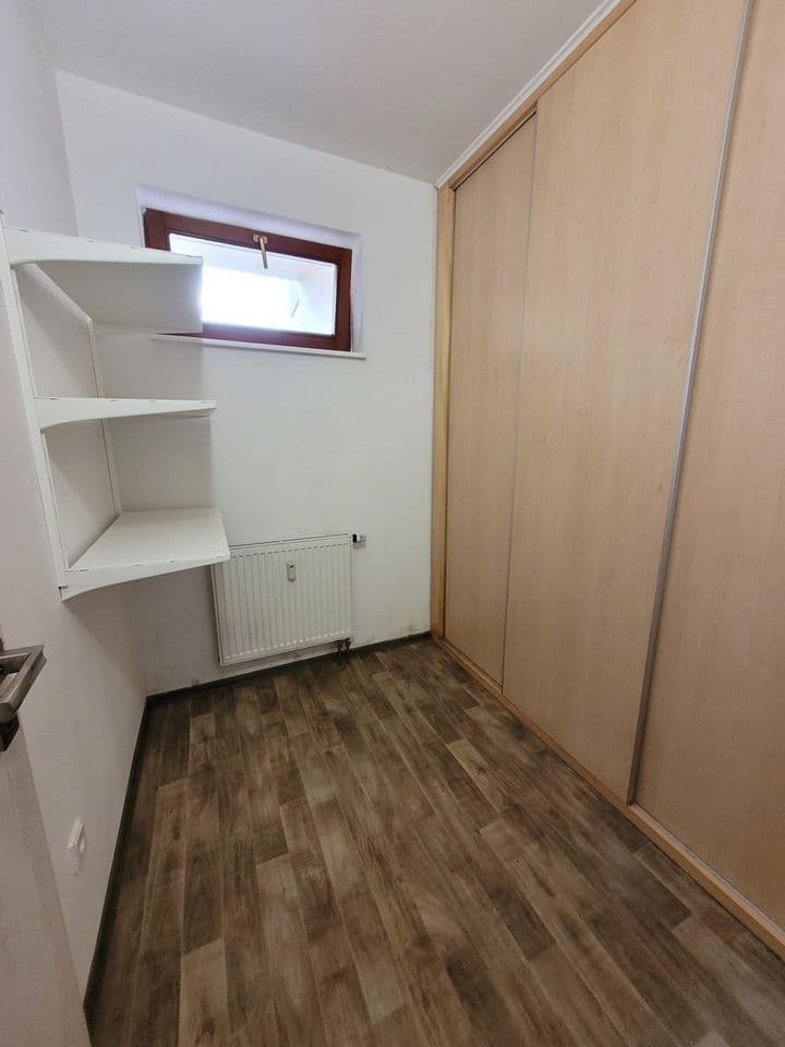 2 bedroom with open-plan kitchen flat to rent, 86 m², Pod Koželuhy, Jičín, Královéhradecký Region 2 bedroom with open-plan kitchen flat to rent, 86 m², Pod Koželuhy, Jičín, Královéhradecký Region