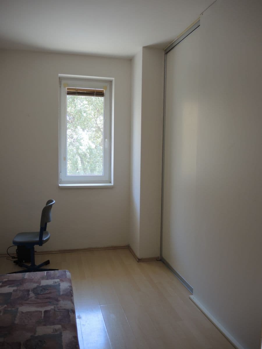 Studio flat to rent, 42 m², Elektrárenská, Prague, Prague Studio flat to rent, 42 m², Elektrárenská, Prague, Prague