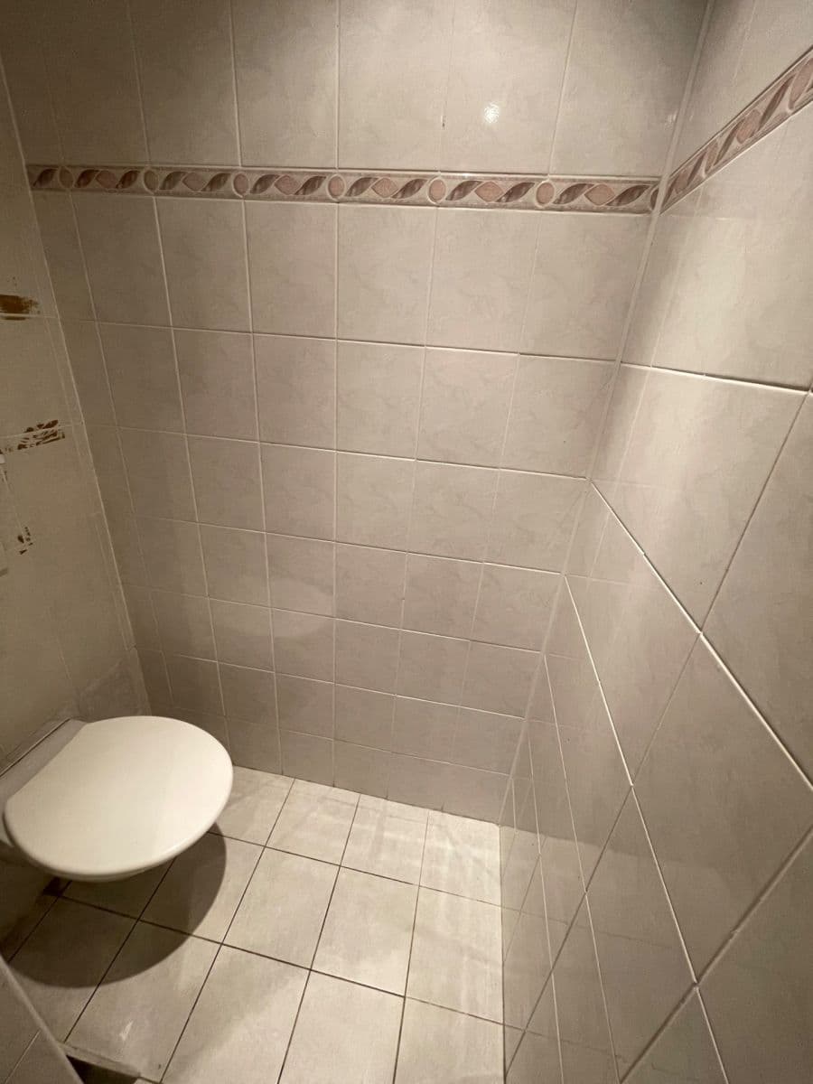 Studio flat to rent, 40 m², Hvězdova, Prague, Prague Studio flat to rent, 40 m², Hvězdova, Prague, Prague