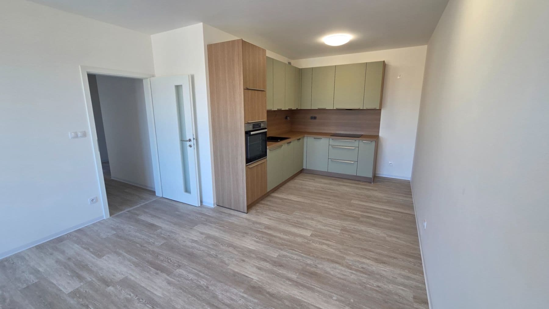 1 bedroom with open-plan kitchen flat to rent, 60 m², Pražská, Velké Přílepy, Středočeský Region 1 bedroom with open-plan kitchen flat to rent, 60 m², Pražská, Velké Přílepy, Středočeský Region
